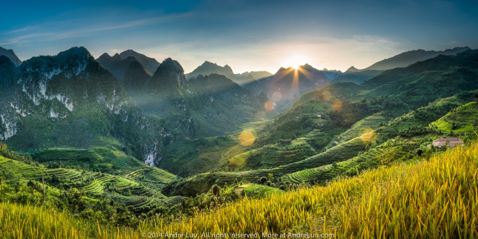 Tốc độ 1/30 giây, F/11, ISO 200, Custom WB 6000K, tiêu cự 28mm. Sony A7R + Lens Kit Canon 28-135 IS.